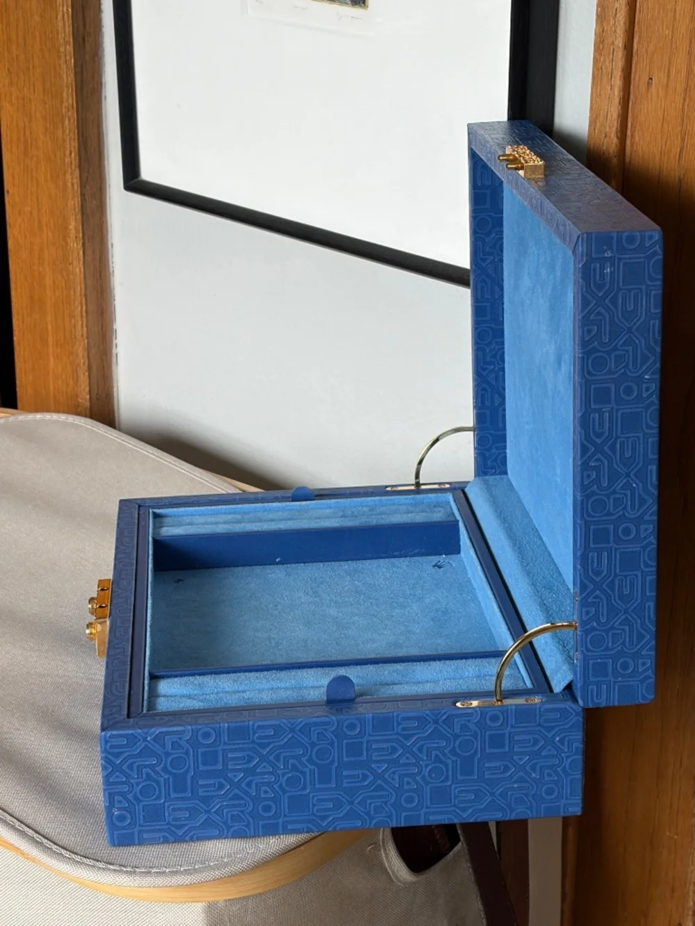 Vintage Montres Rolex S.A. Geneve Suisse Blue Jewelry/Watch Box 51.00.01